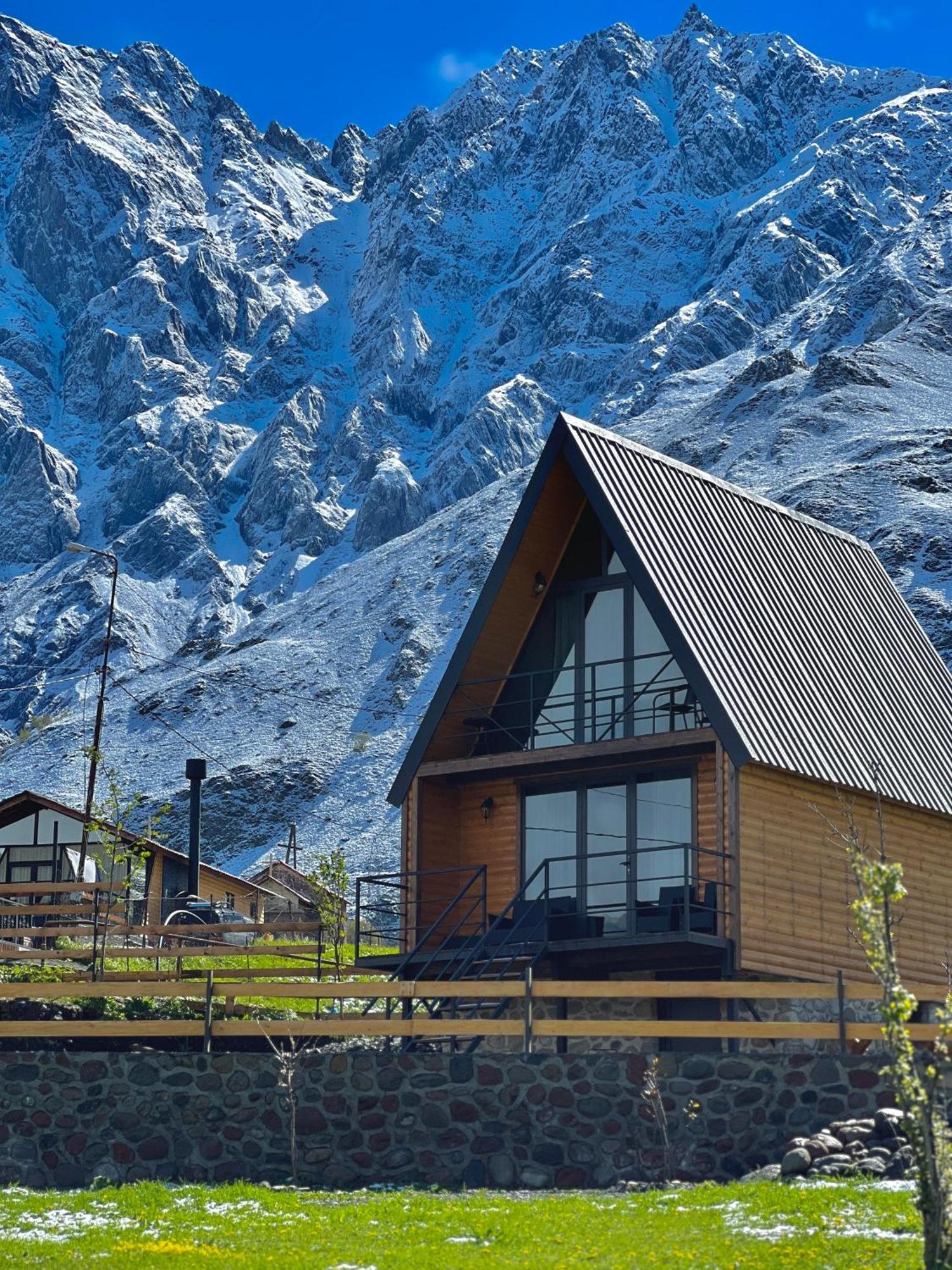 Sunset Cottage Kazbegi Stepantsminda Exterior foto
