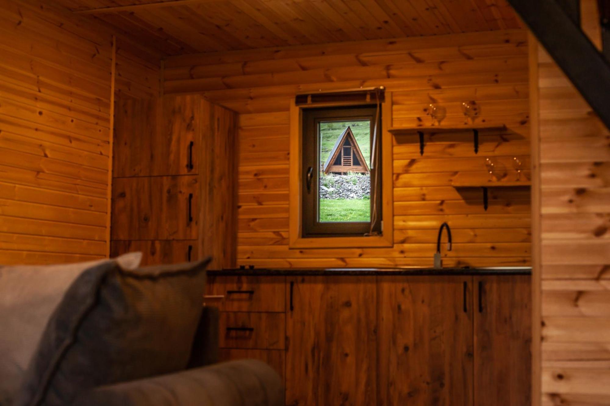 Sunset Cottage Kazbegi Stepantsminda Exterior foto