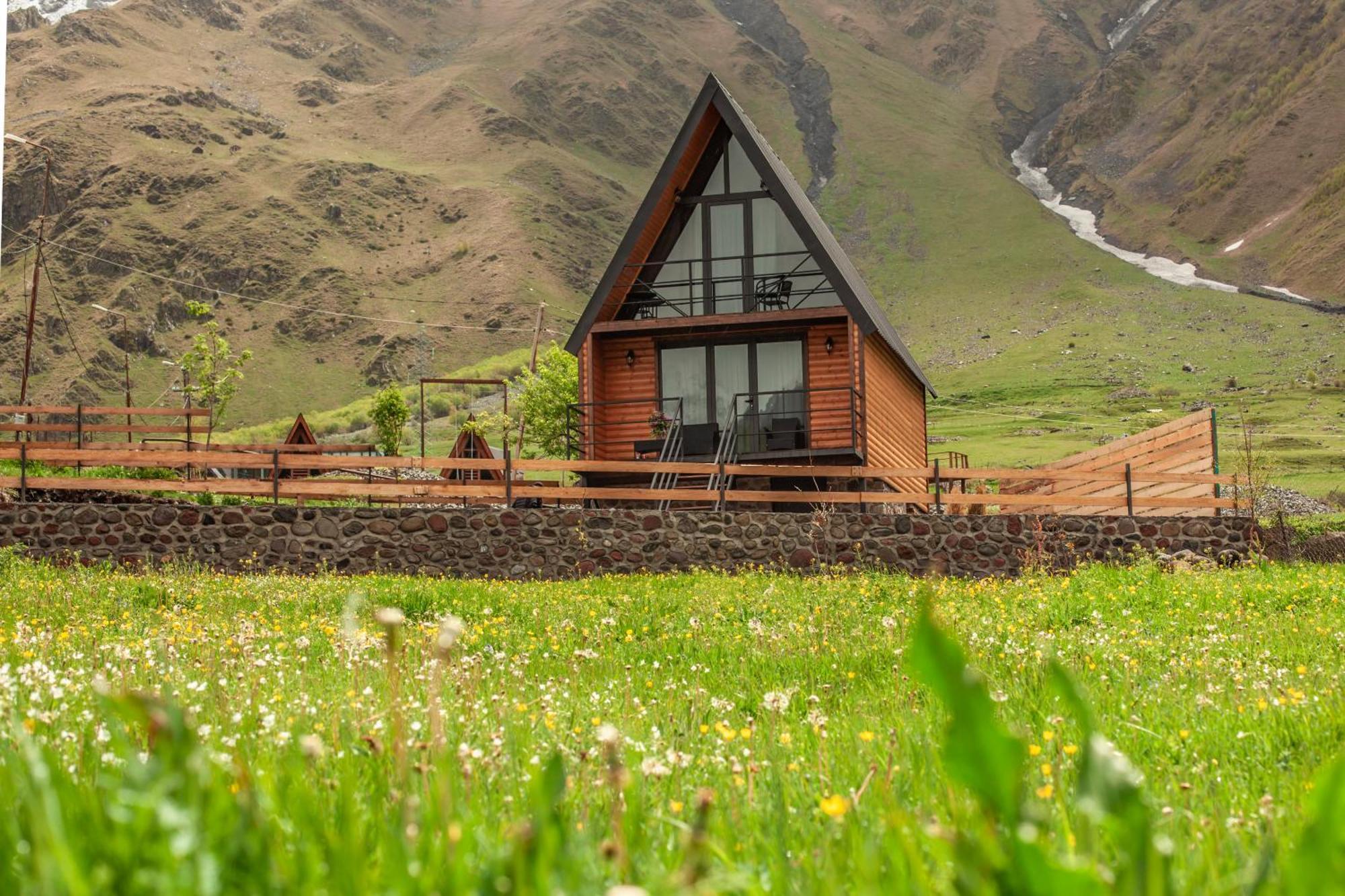 Sunset Cottage Kazbegi Stepantsminda Exterior foto