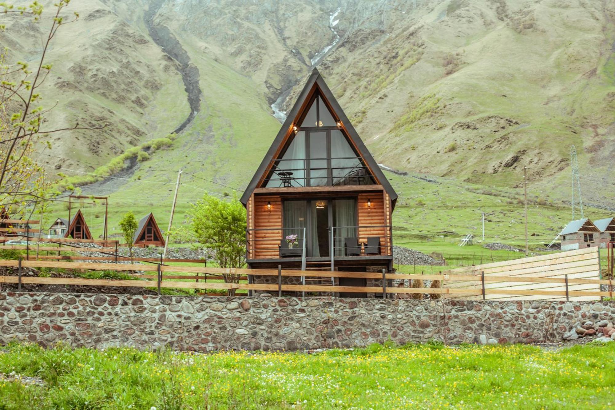 Sunset Cottage Kazbegi Stepantsminda Exterior foto